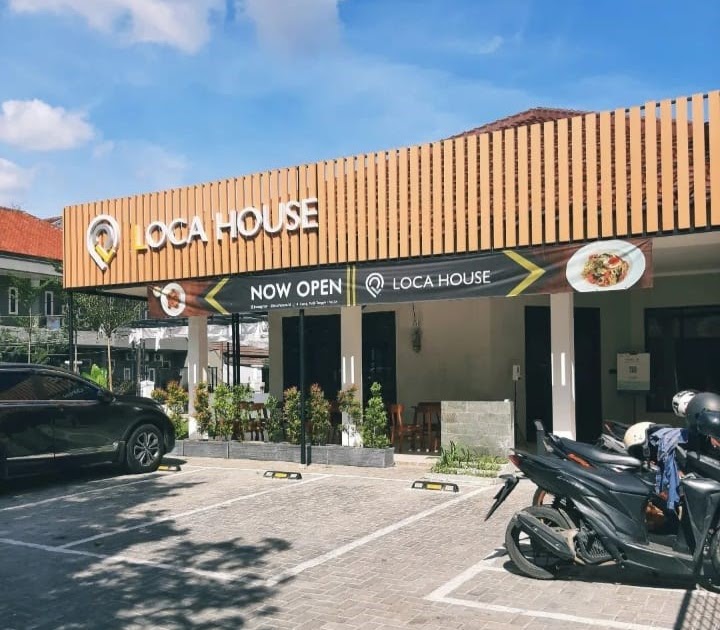 cafe cempaka putih